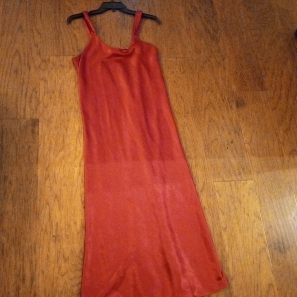 New Enchanting Medium Solid Red 40" Midi Lingerie - image 4